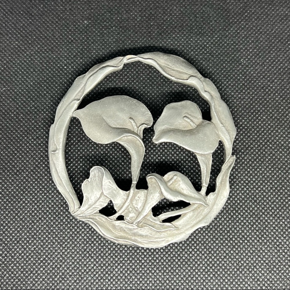 Rawcliffe Pewter 1969 Lily Jar Topper, PC 2913